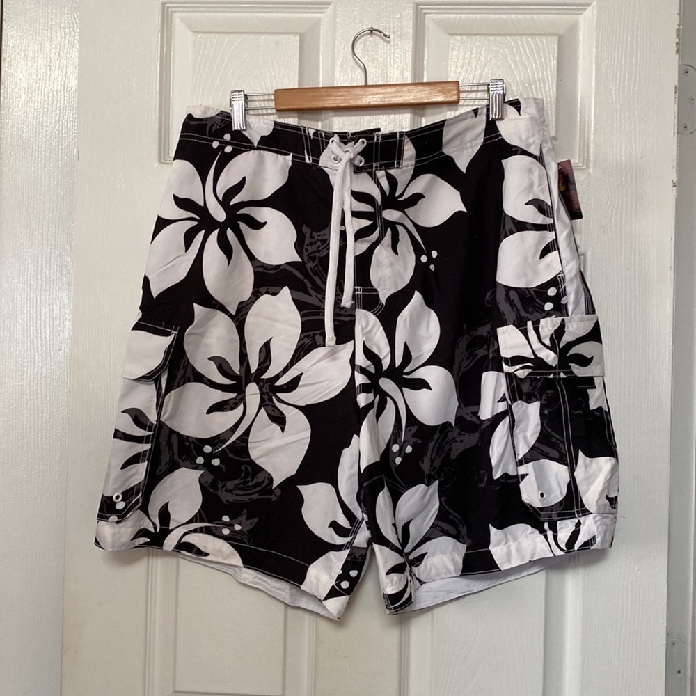NWT Mens Hawaiian Board Shorts Swimsuit Bathing Suit
